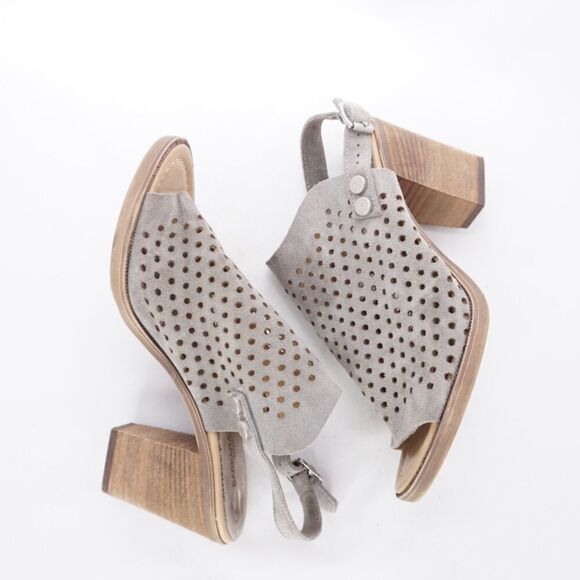 Barbara Barbieri Suede Chunky-Heel Slingback Sandals, Size 7.5 - Picture 6 of 7